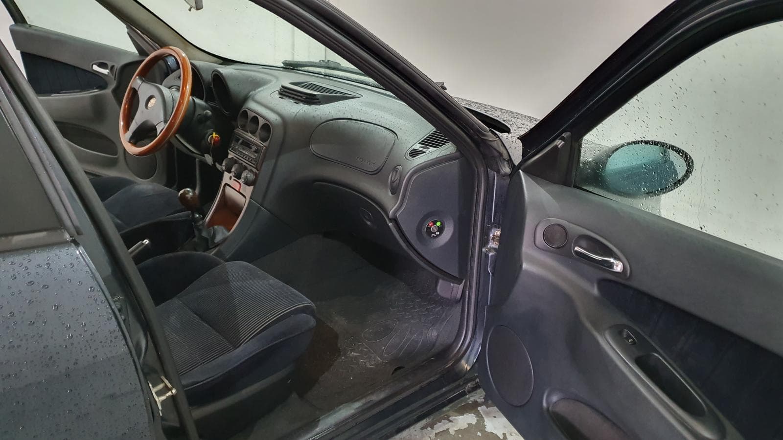 Alfa Romeo 156 1.9 JTD · Ano 1998 — imagen 19