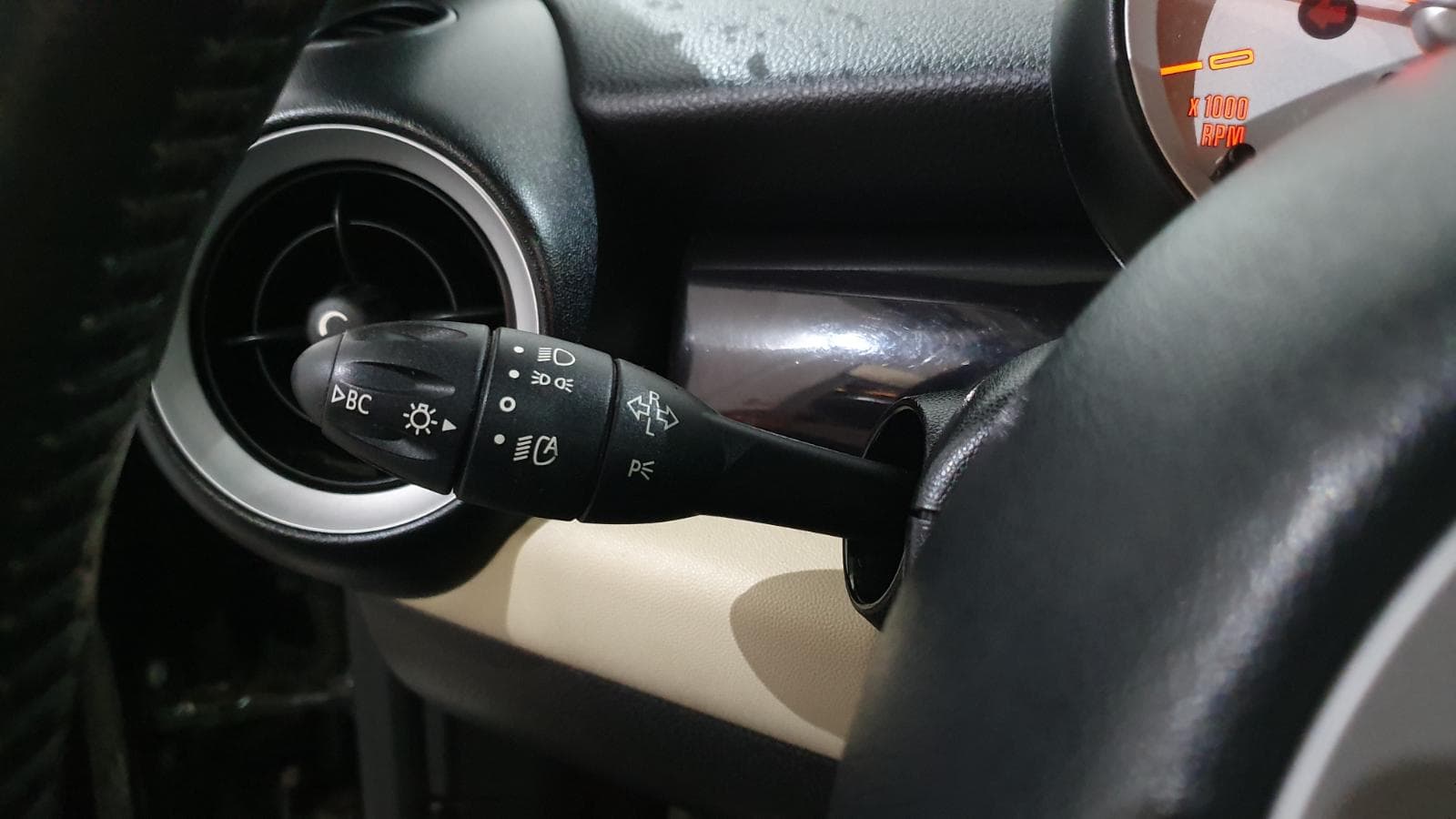 Mini Cooper 1.6D · Ano 2010 — imagem 24