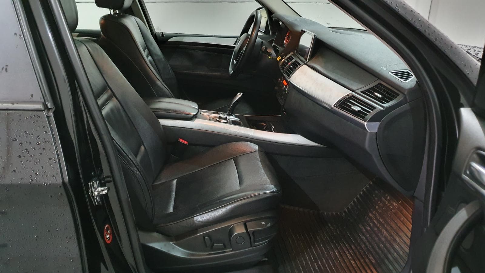 BMW X5 3.0D · Ano 2007 — imagem 23