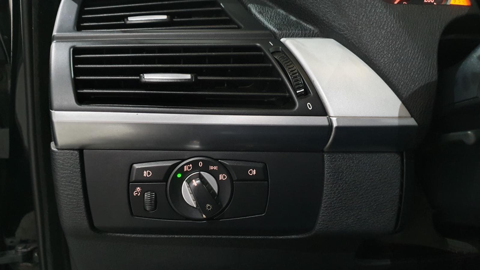 BMW X5 3.0D · Ano 2007 — imagem 31