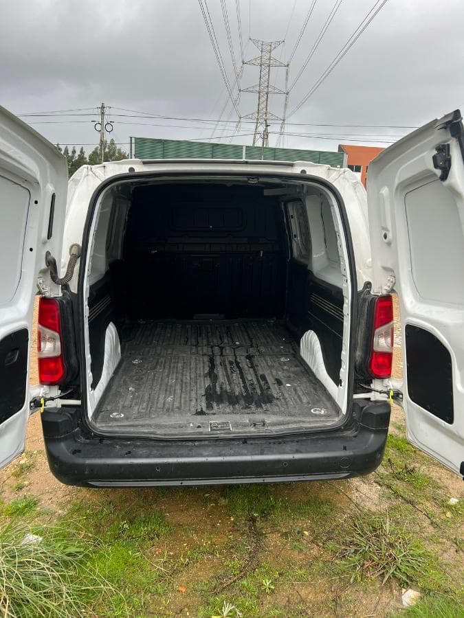 Citroën Berlingo 1.5 BlueHDI · Ano 2021 — imagem 3