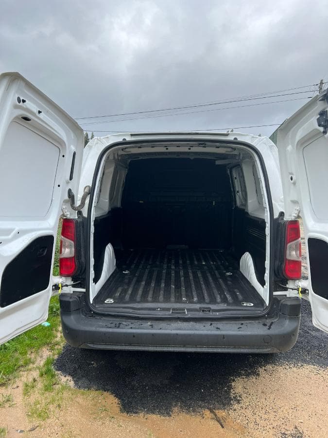 Citroën Berlingo Van 1.5 BlueHDI · Ano 2021 — imagem 3