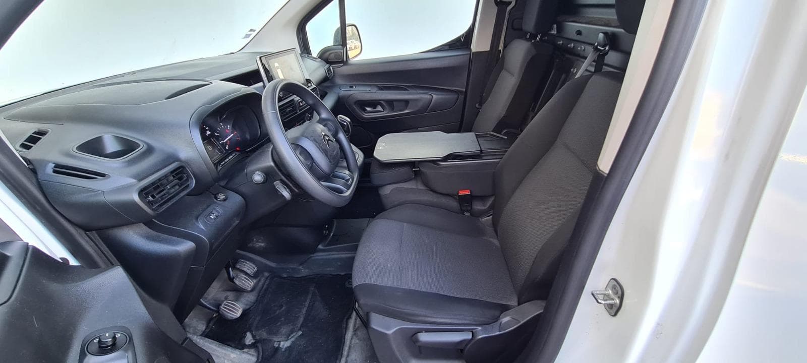 Citroën Berlingo Van 1.5 BlueHDI · Ano 2021 — image 8