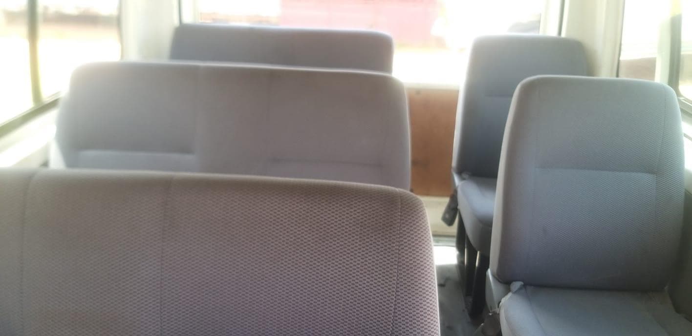 Toyota Hiace · — image 3