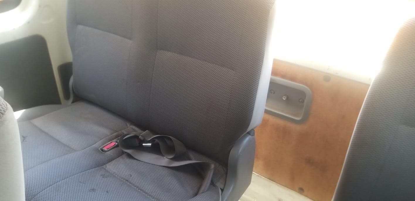 Toyota Hiace · — image 9