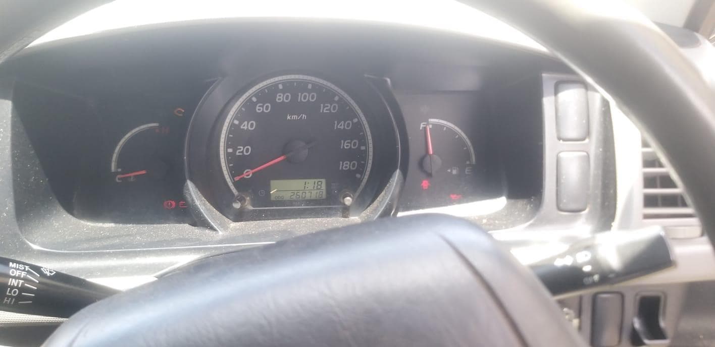 Toyota Hiace · — image 11