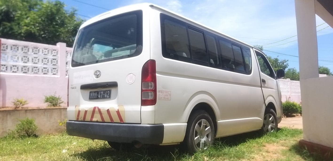 Toyota Hiace · — image 18