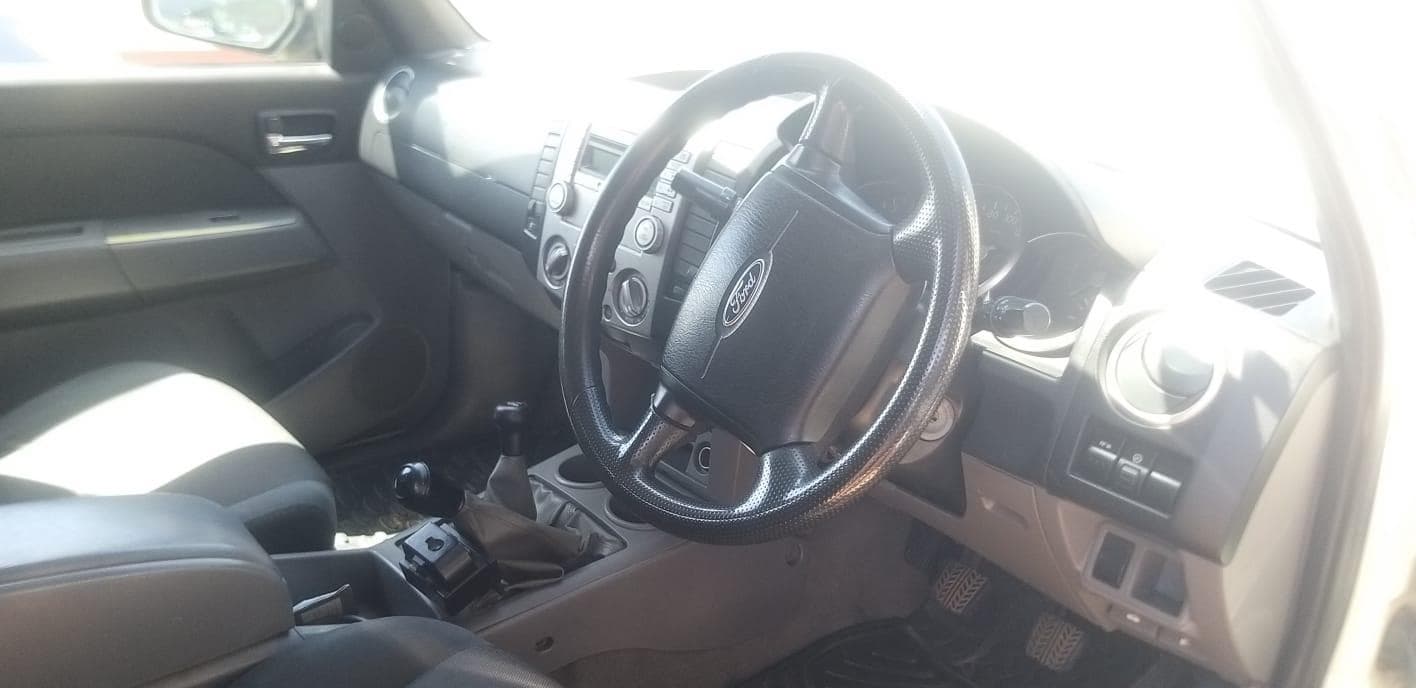 Ford Ranger 3.0 · — imagem 24