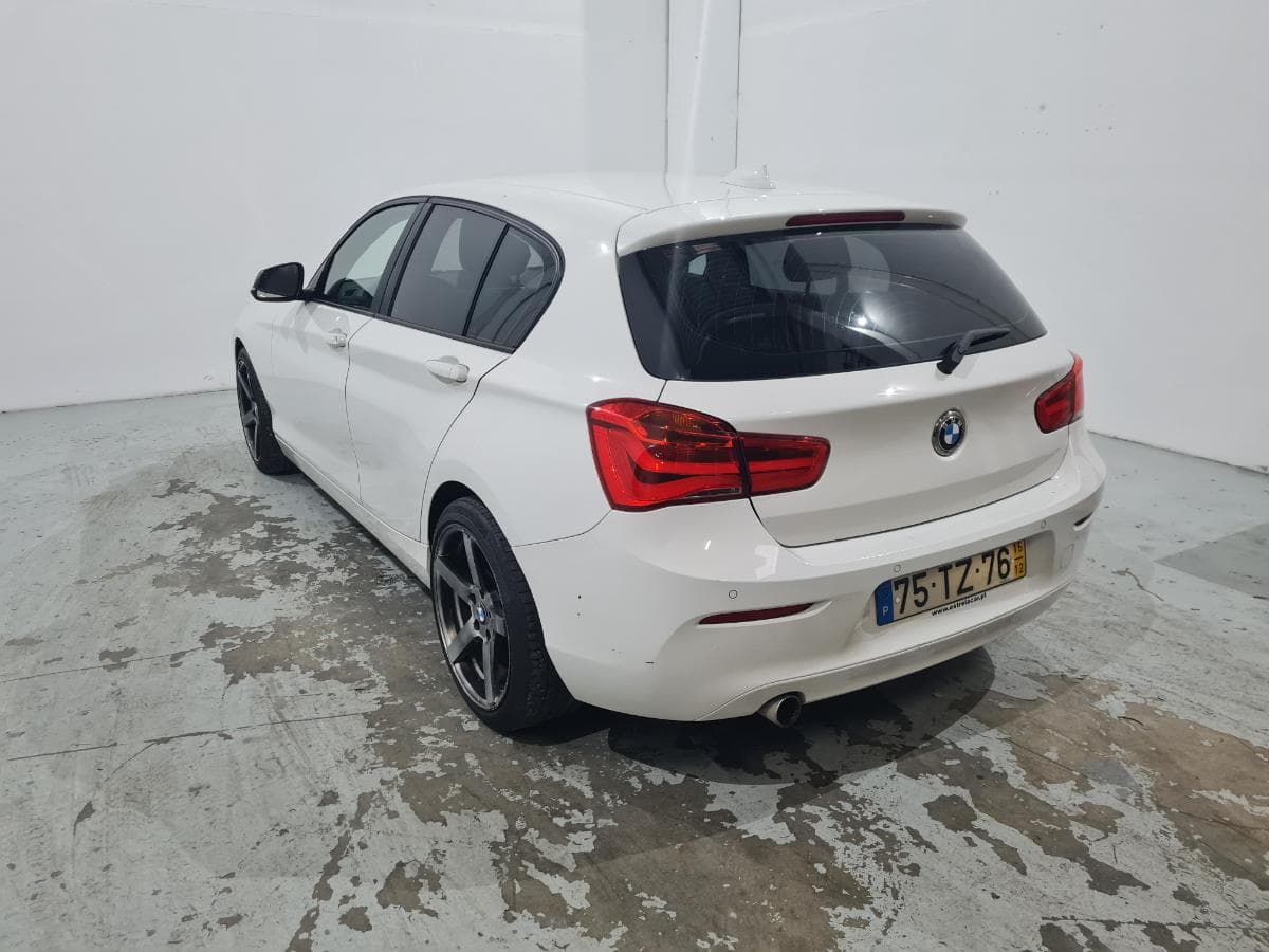 BMW 116 D 1.5 · Ano 2015 — imagem 9