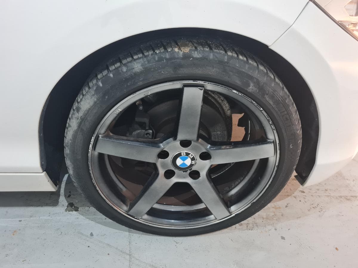 BMW 116 D 1.5 · Ano 2015 — imagem 15