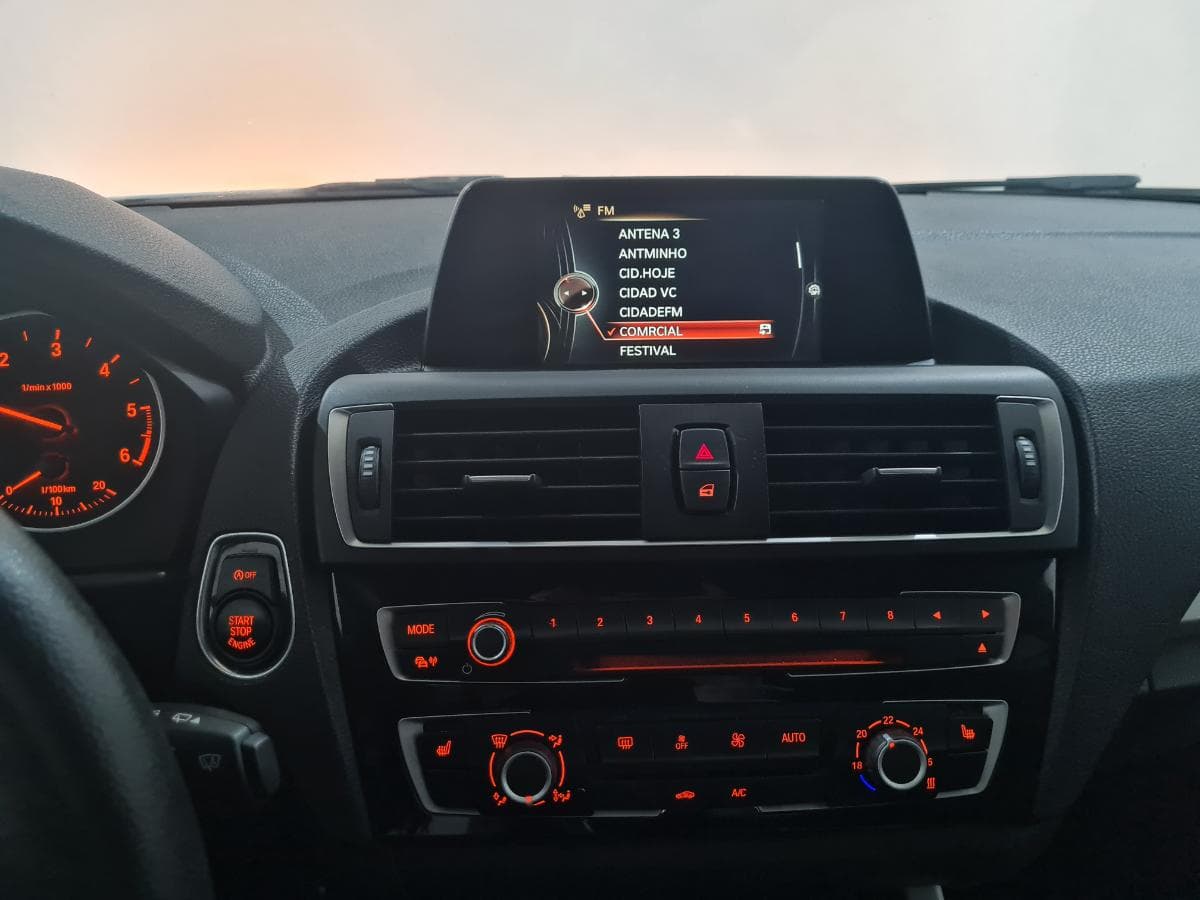 BMW 116 D 1.5 · Ano 2015 — imagem 21