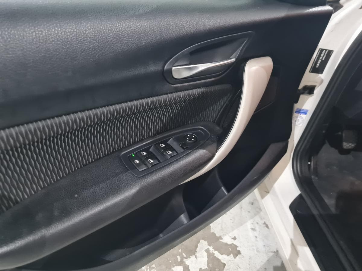 BMW 116 D 1.5 · Ano 2015 — imagem 29