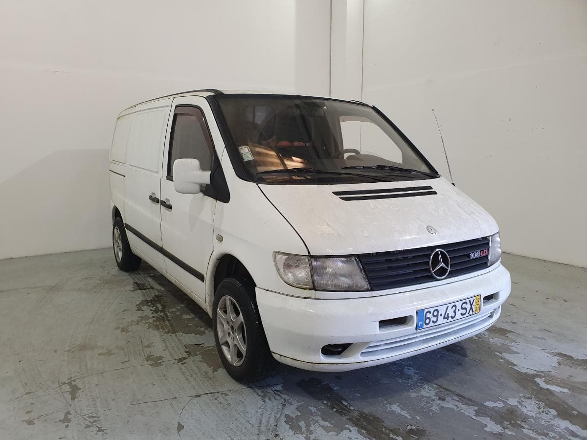 Mercedes-Benz Vito 2.2 · Ano 2002 — imagen 1