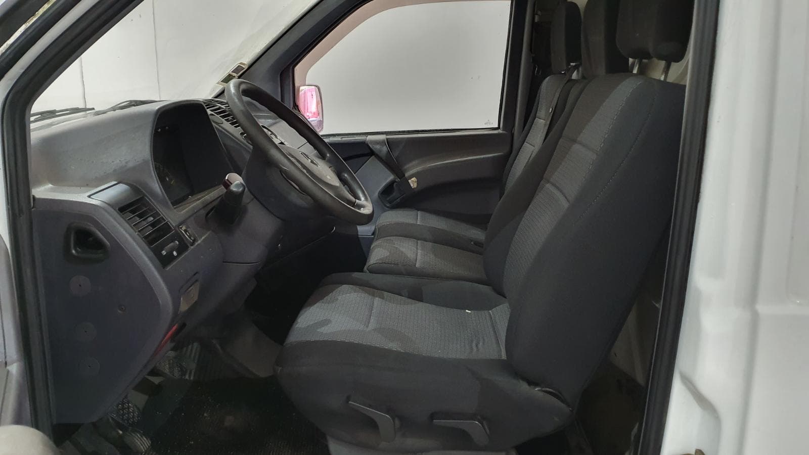 Mercedes-Benz Vito 2.2 · Ano 2002 — imagen 18