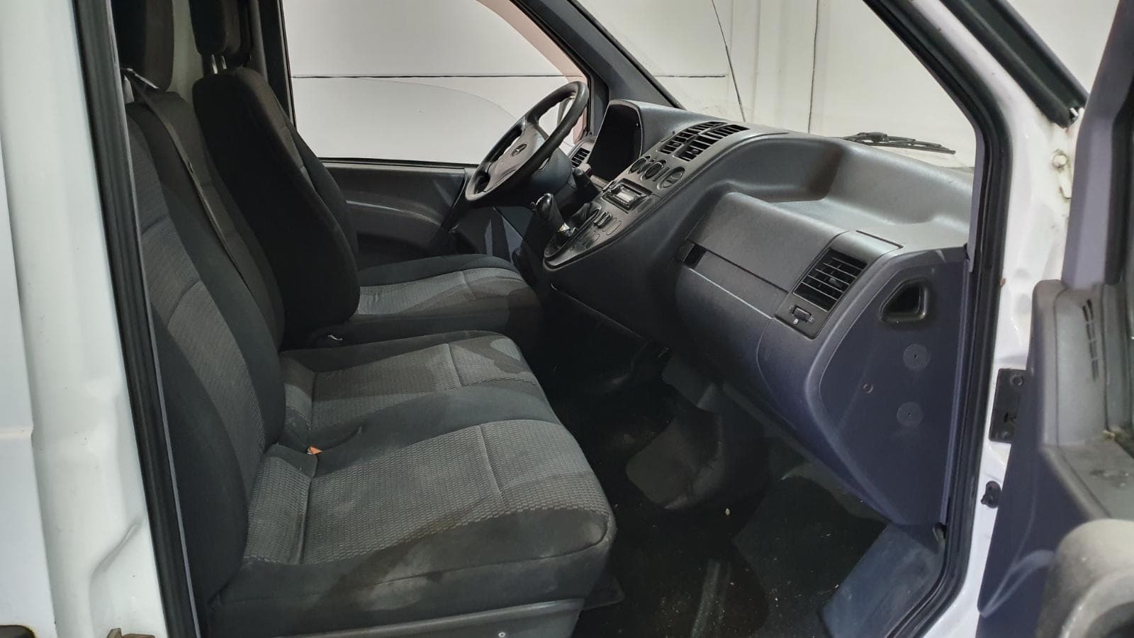 Mercedes-Benz Vito 2.2 · Ano 2002 — imagen 22
