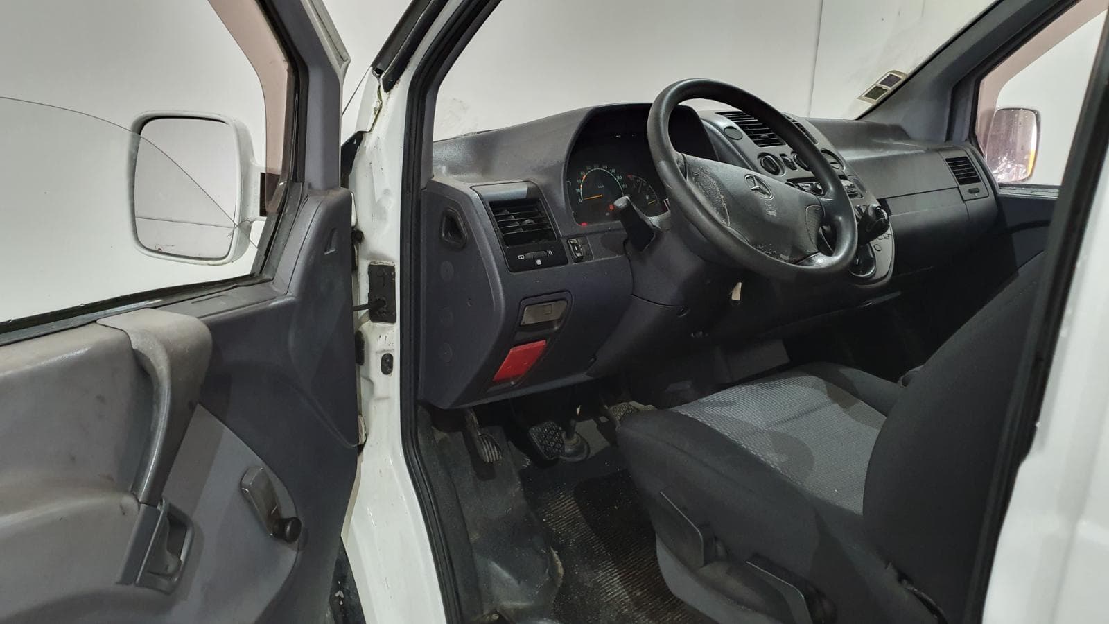 Mercedes-Benz Vito 2.2 · Ano 2002 — imagen 16