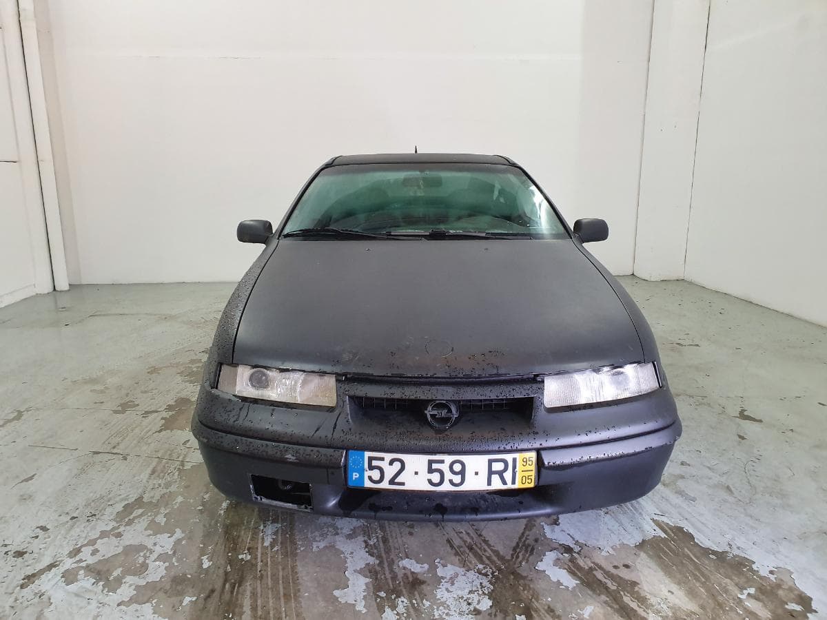 Opel Calibra 2.0i · Ano 1995 — imagen 2