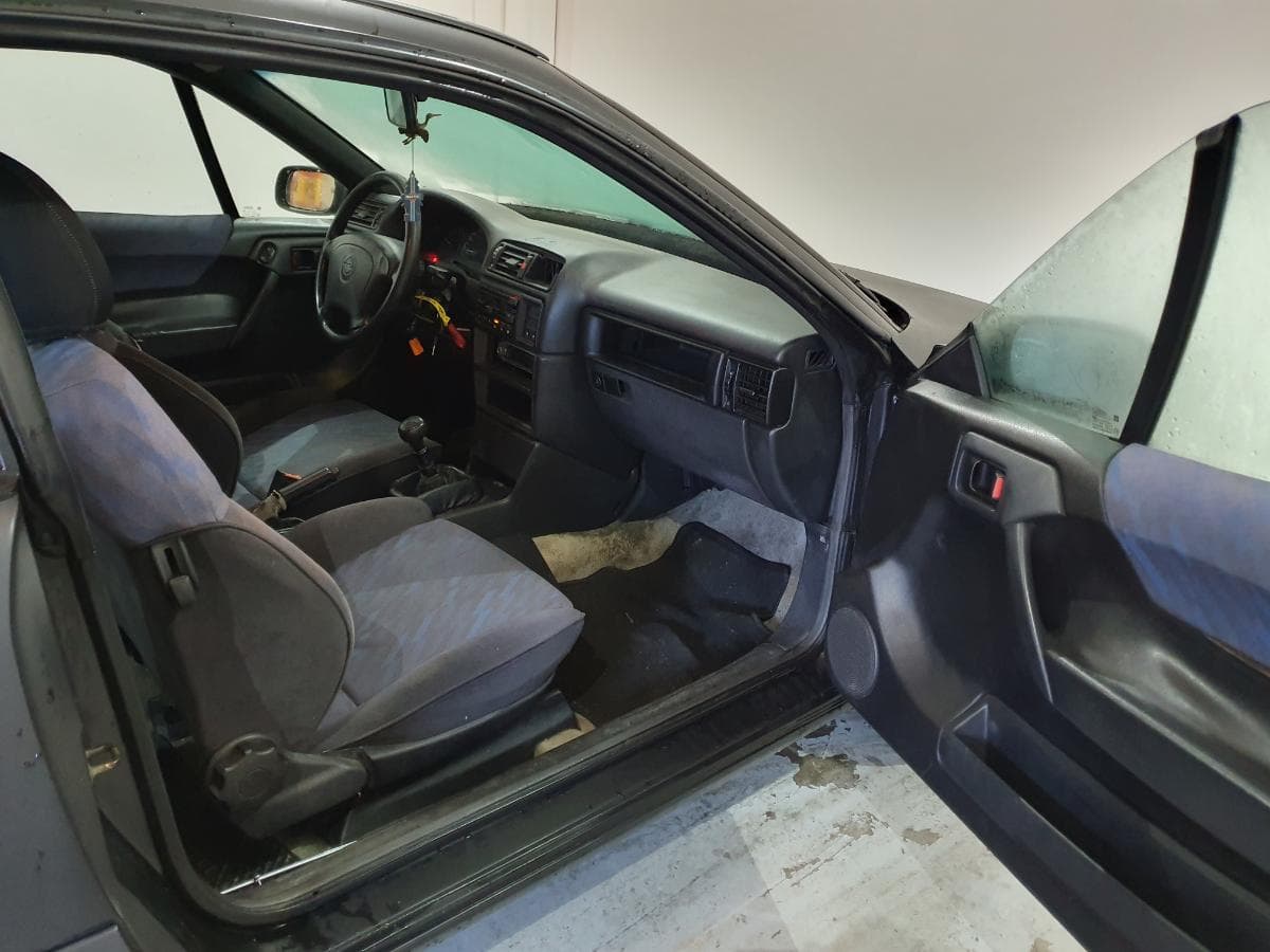 Opel Calibra 2.0i · Ano 1995 — imagen 23