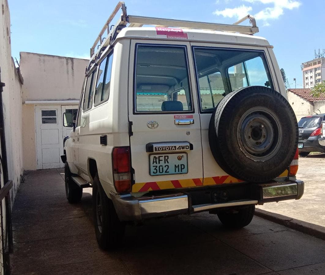 Toyota Landcruiser — imagem 4