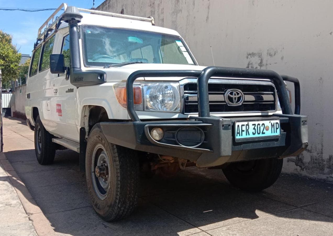 Toyota Landcruiser — imagem 1