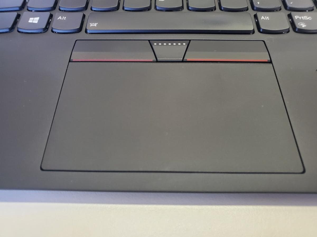 Portátil Lenovo ThinkPad X1 Carbon G5 — imagem 12