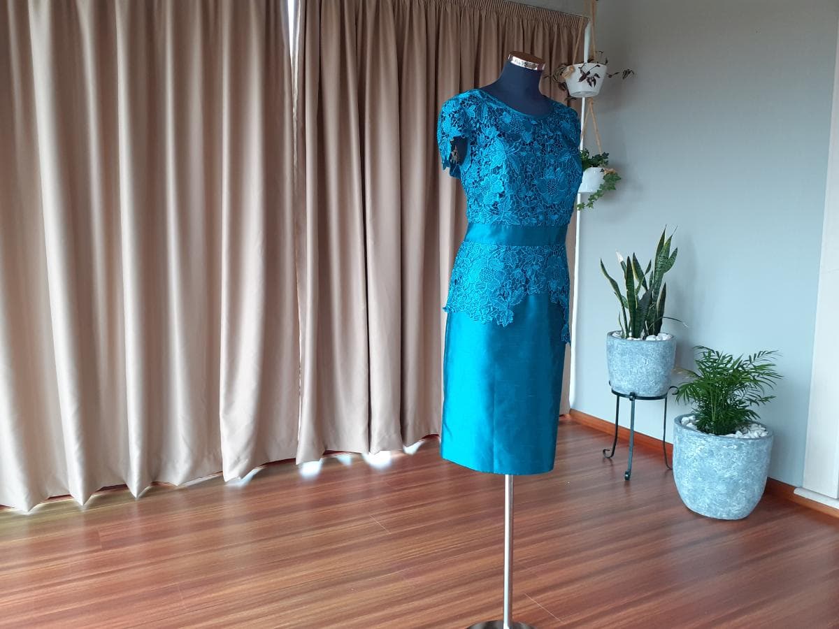 Robe de cérémonie — image 3