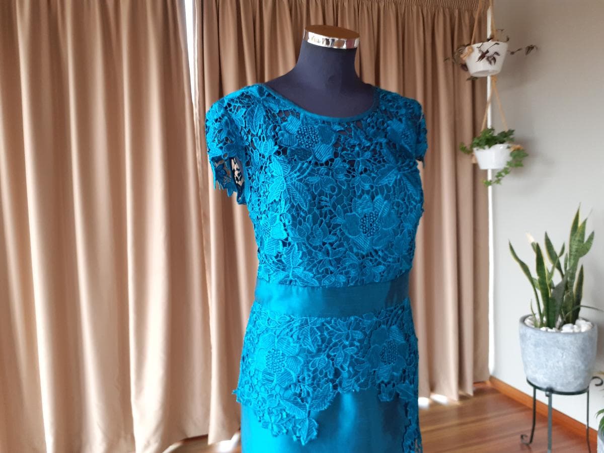 Robe de cérémonie — image 7