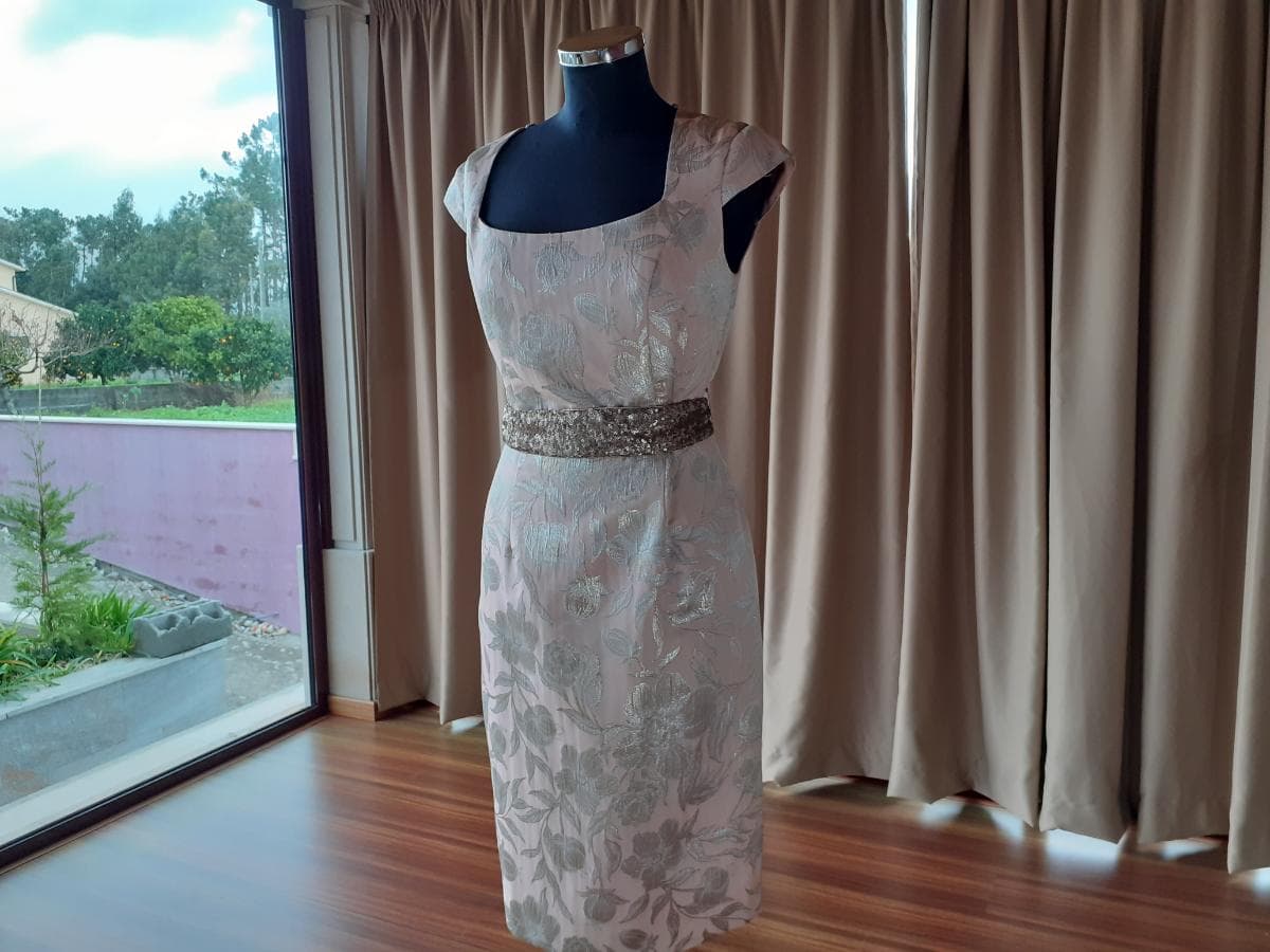 Robe de cérémonie — image 5