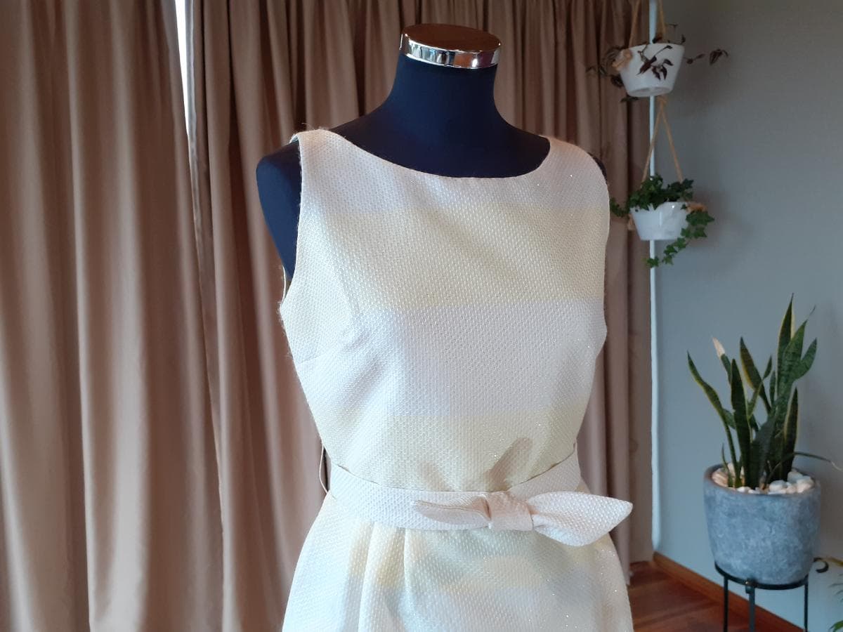 Robe de cérémonie — image 7