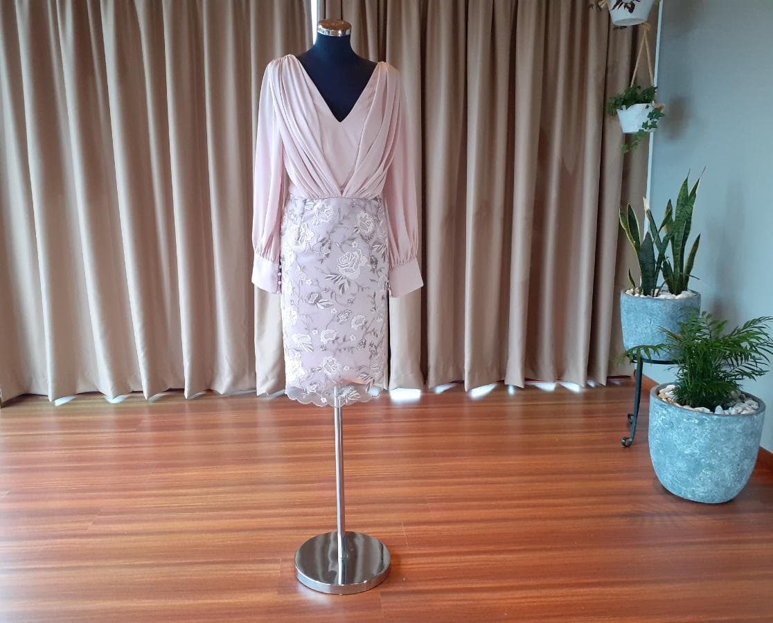 Robe de cérémonie — image 1