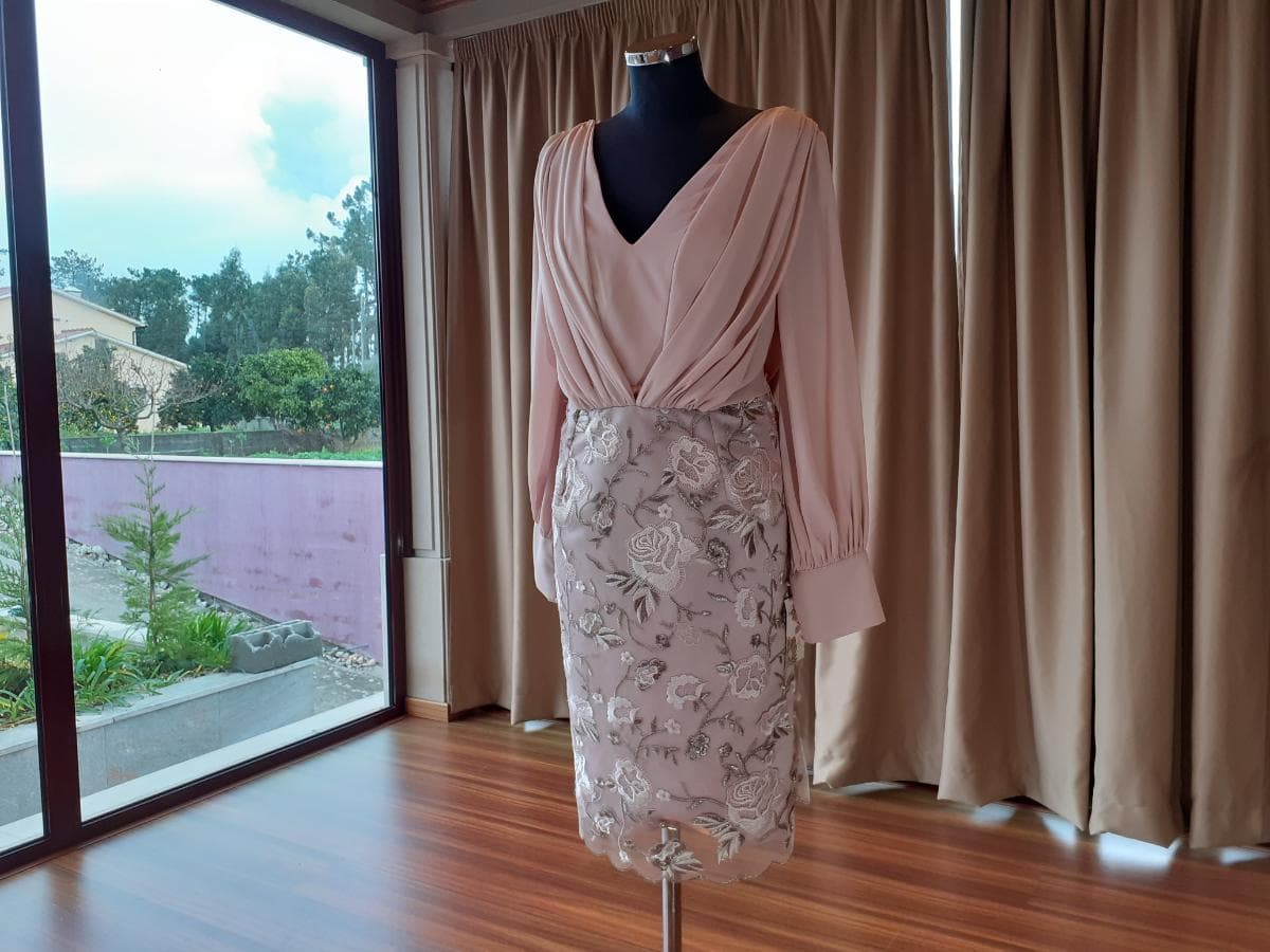 Robe de cérémonie — image 4