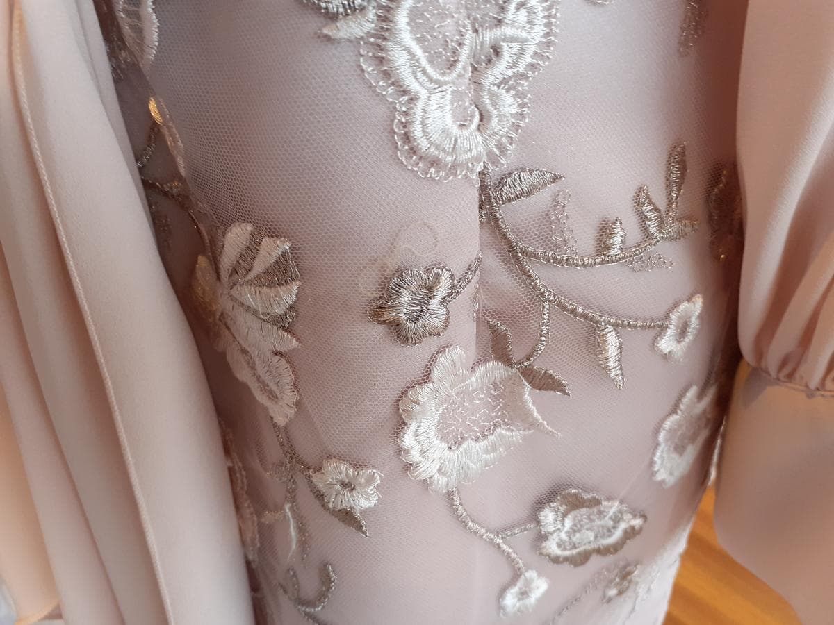Robe de cérémonie — image 9