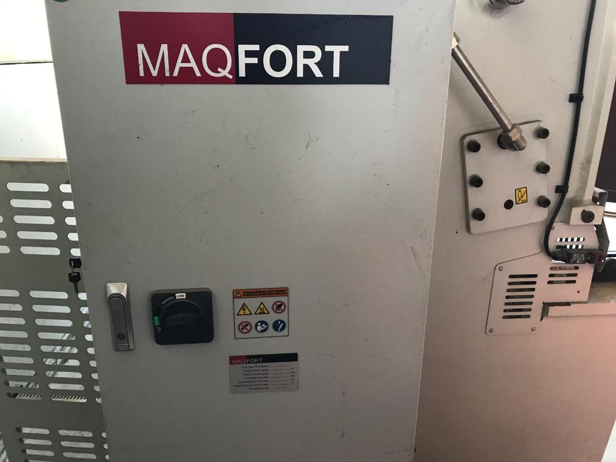 Guilhotina Hidráulica Maqfort — imagem 5