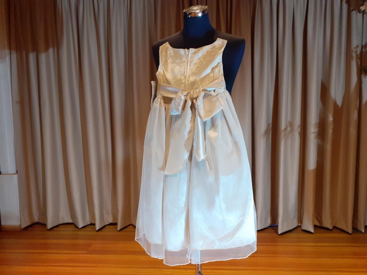 Vestido de criança — imagen 1