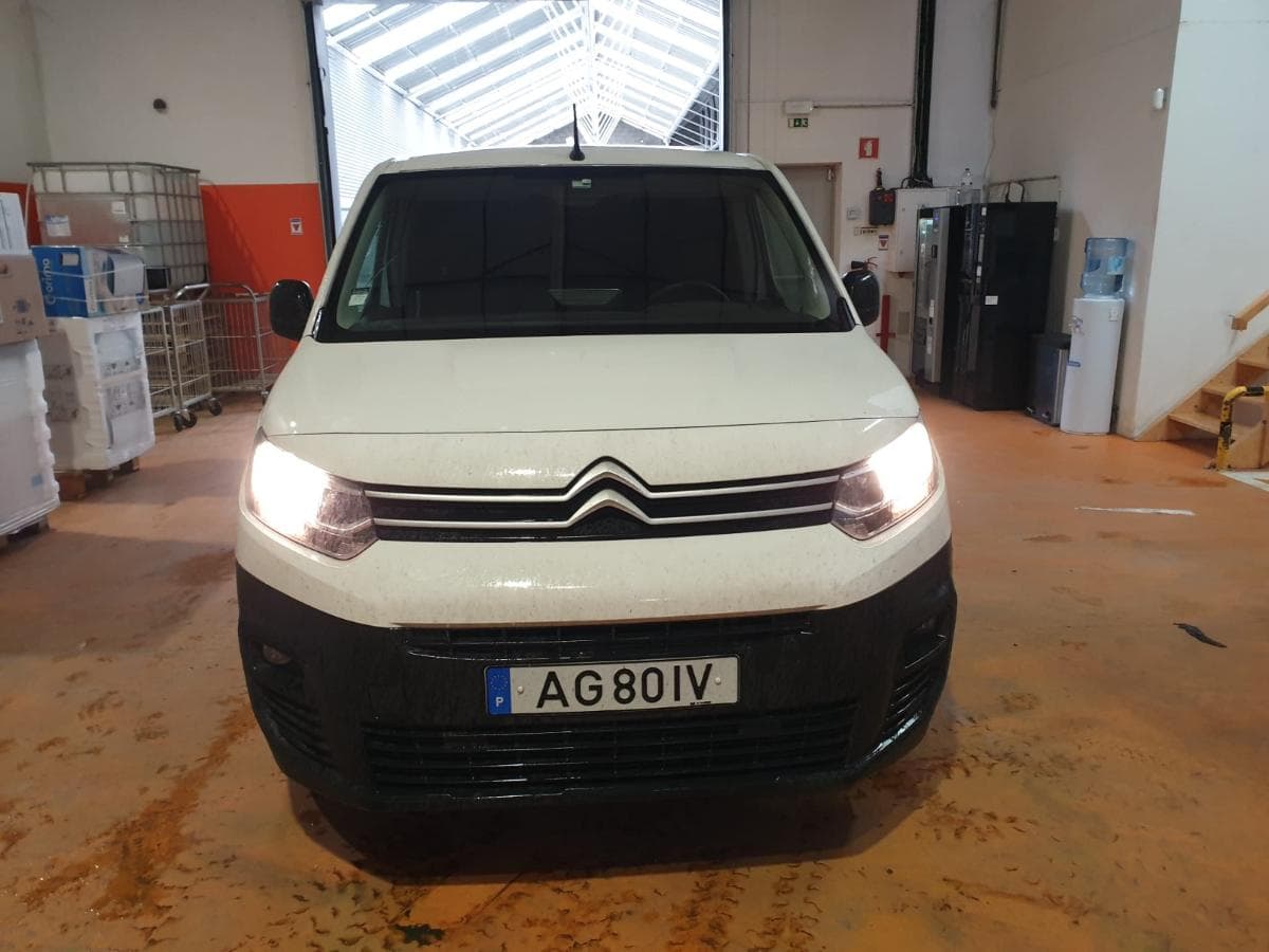 Citroën Berlingo Van 1.5 BlueHDI · Ano 2021 — imagem 2