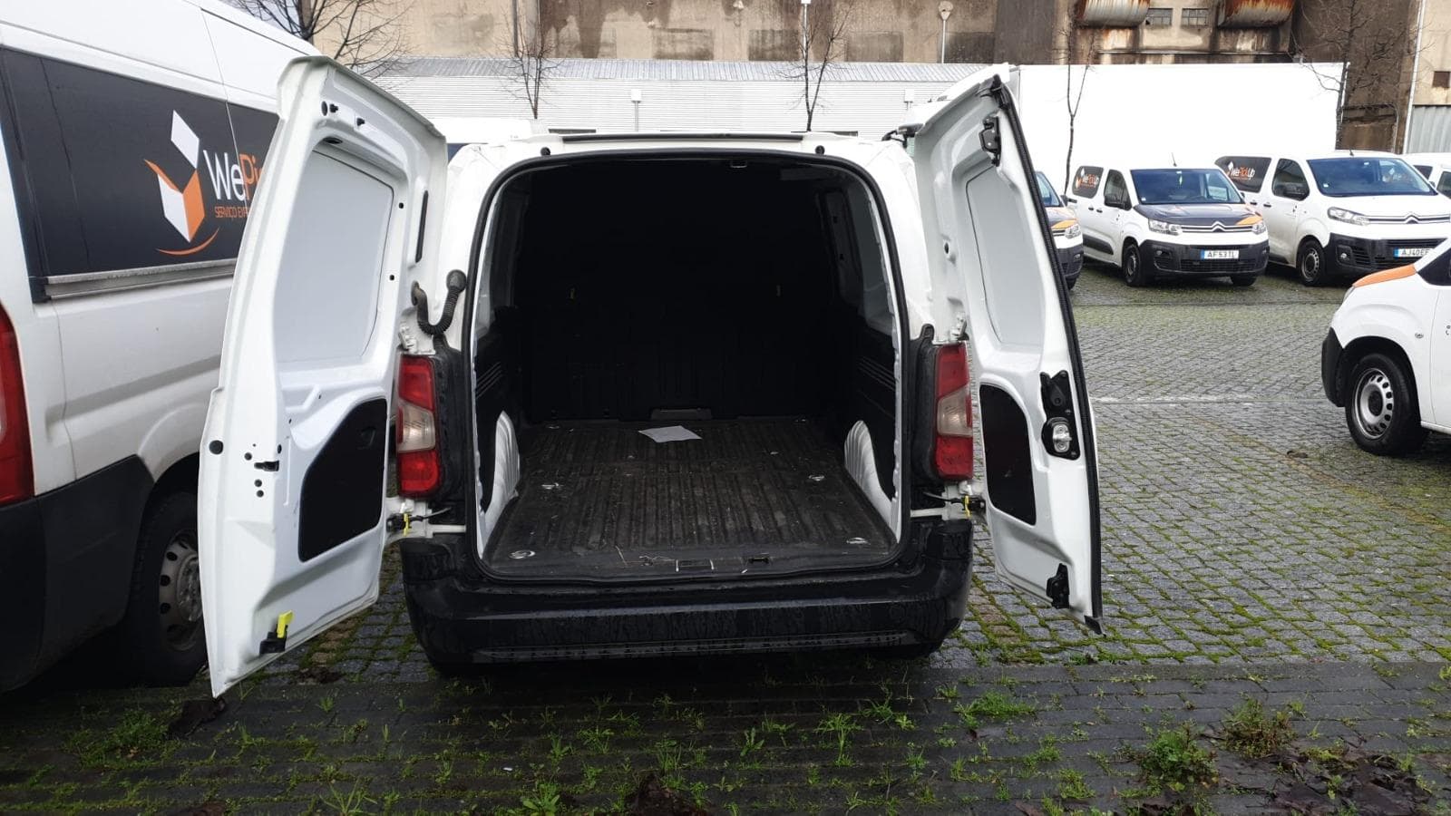 Citroën Berlingo Van 1.5 BlueHDI · Ano 2021 — imagem 7