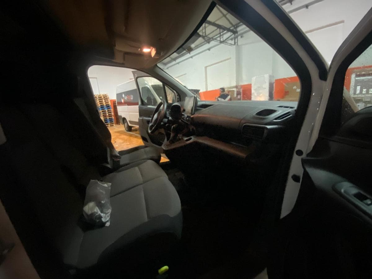 Citroën Berlingo Van 1.5 BlueHDI · Año 2021 — imagen 9