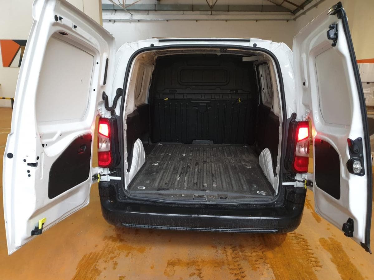 Citroën Berlingo Van 1.5 BlueHDI · Año 2021 — imagen 5