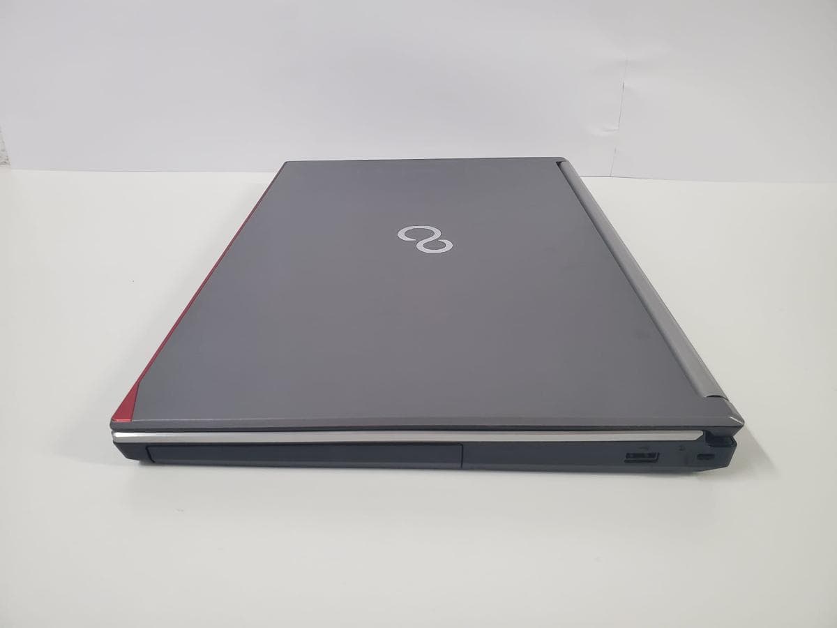 Portátil Workstation Fujitsu Celsius H770 — imagem 3