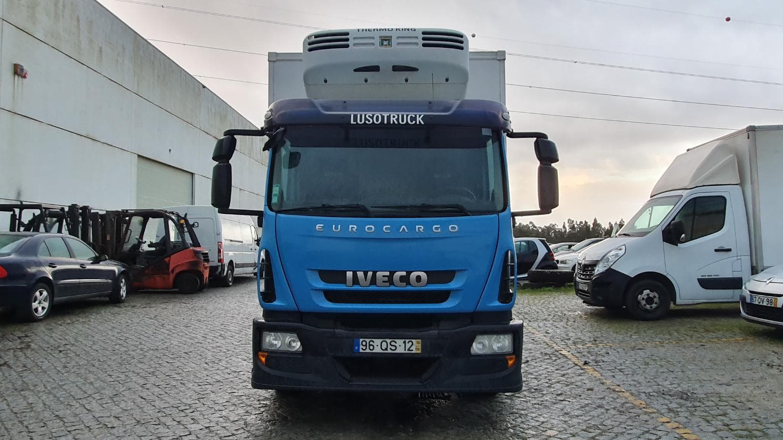 Iveco ML120 E22 · Ano 2010 — imagem 2