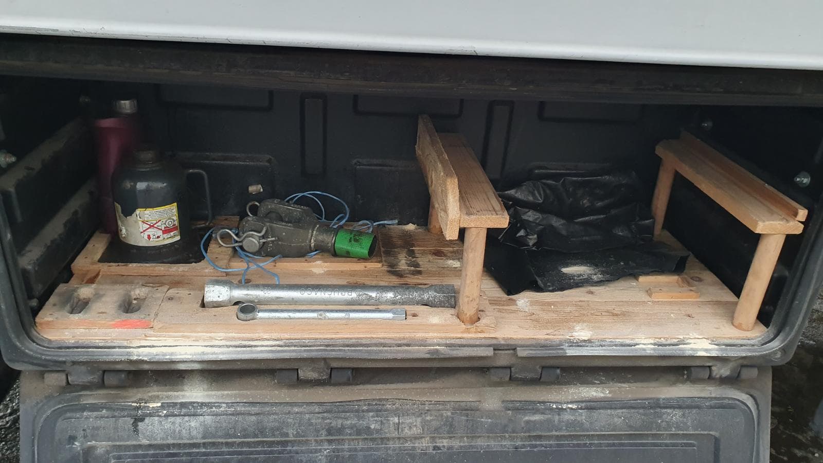 Iveco ML120 E22 · Ano 2010 — imagem 8
