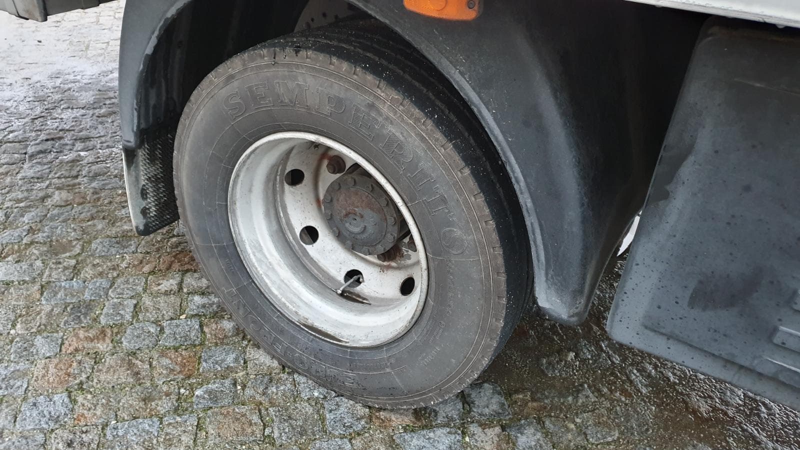 Iveco ML120 E22 · Ano 2010 — imagem 17