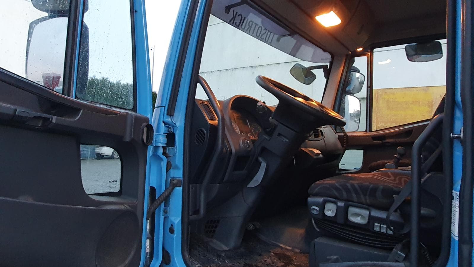 Iveco ML120 E22 · Ano 2010 — imagem 21