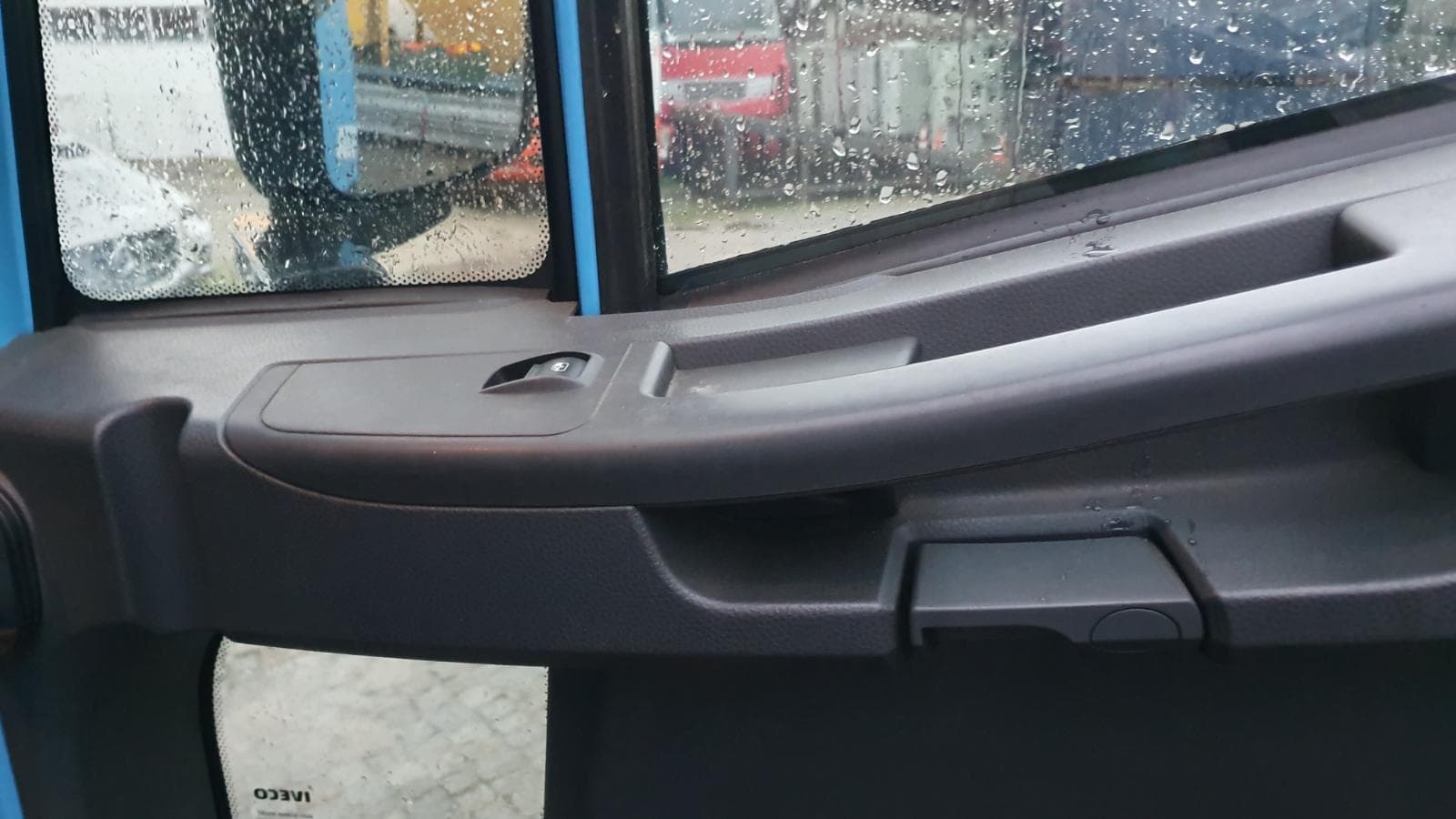 Iveco ML120 E22 · Ano 2010 — imagem 27