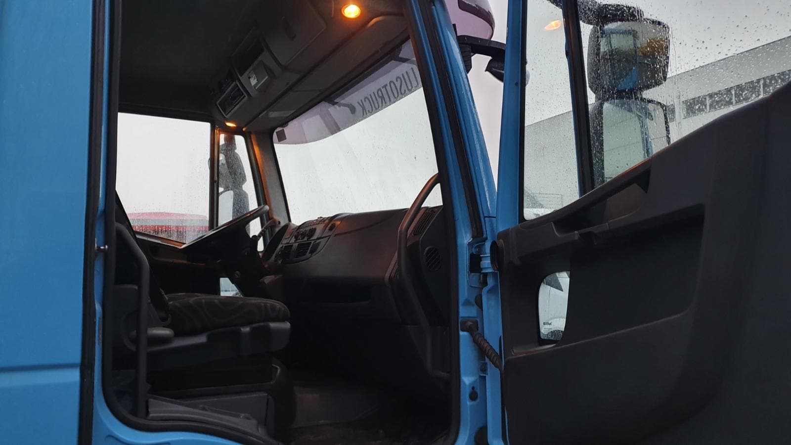 Iveco ML120 E22 · Ano 2010 — imagem 29