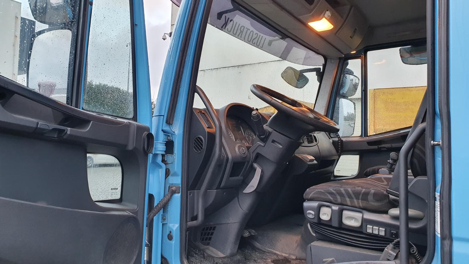 Iveco ML120 E22 · Ano 2010 — imagem 32