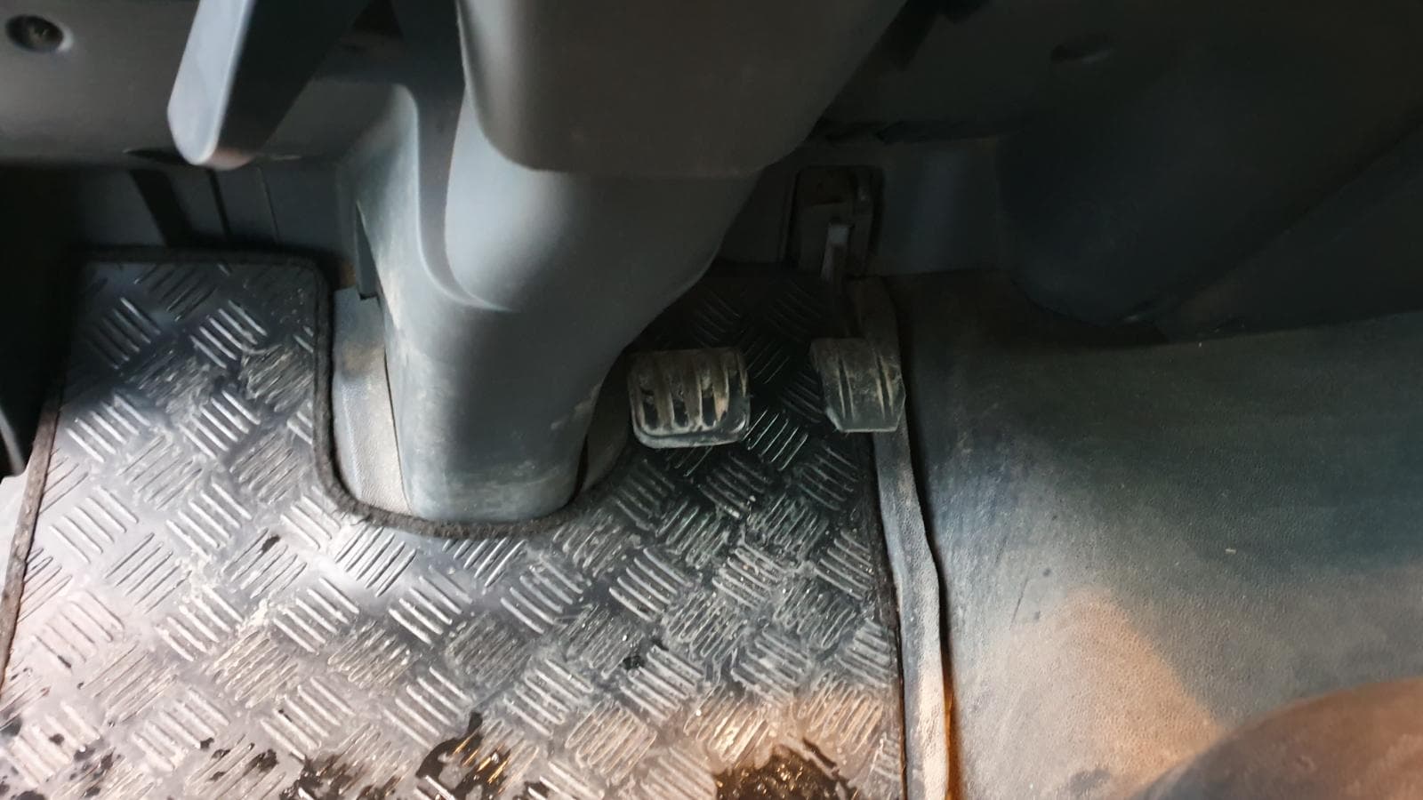 Iveco ML120 E22 · Ano 2010 — imagem 34