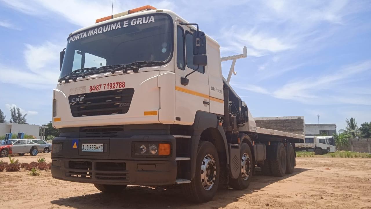 Camião Grua ERF · — imagem 2