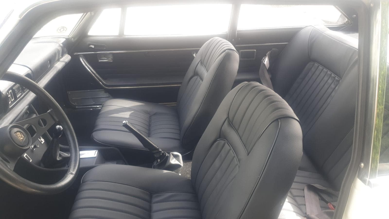 Peugeot 504 Coupé 1975 — imagem 7