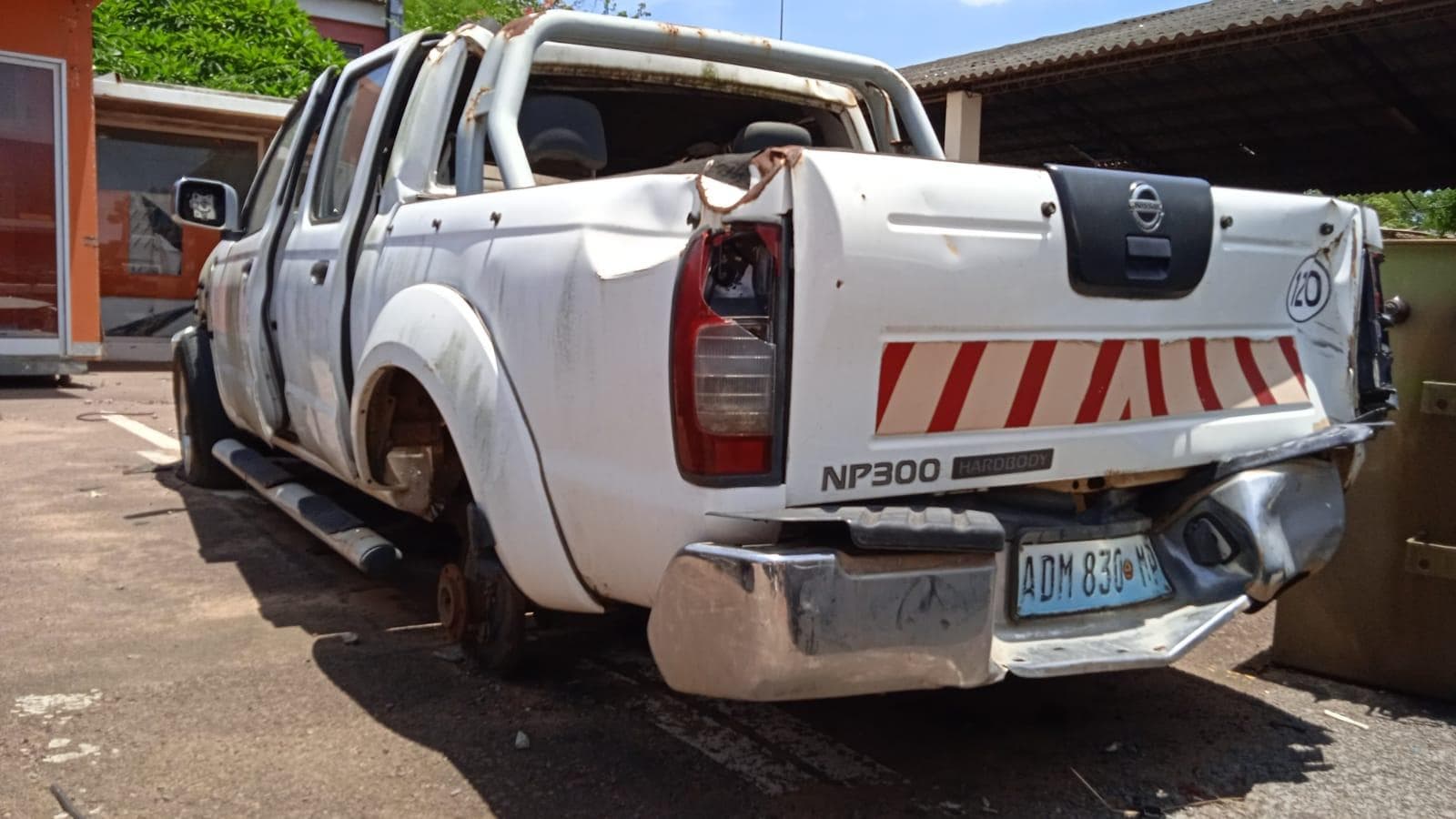 Nissan Hardbody · — imagem 4